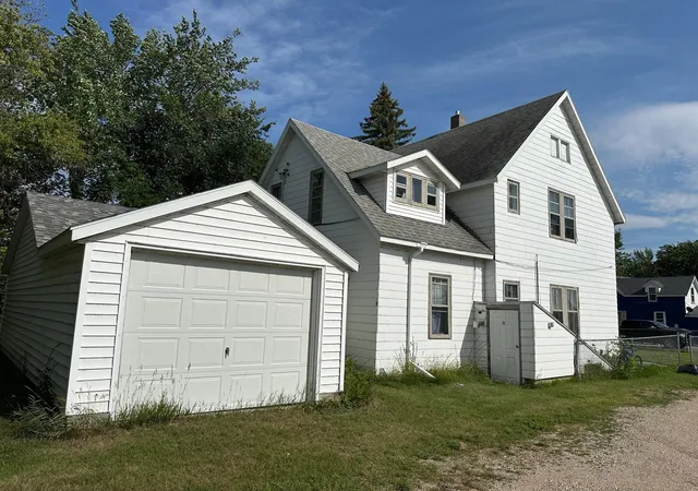 Photo 1 of Sale Pending at 415 1st Street E, Thief River Falls, MN 56701 | MLS# 7122358 | Listing updated on 2026-08-18