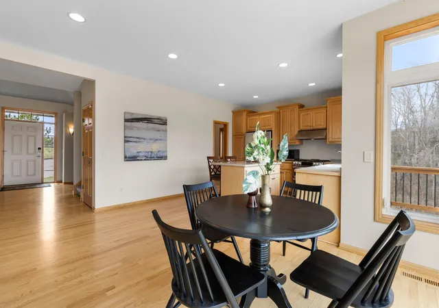 image of 1080 82nd St E, Inver Grove Heights, MN 55077 | MLS# 7122381