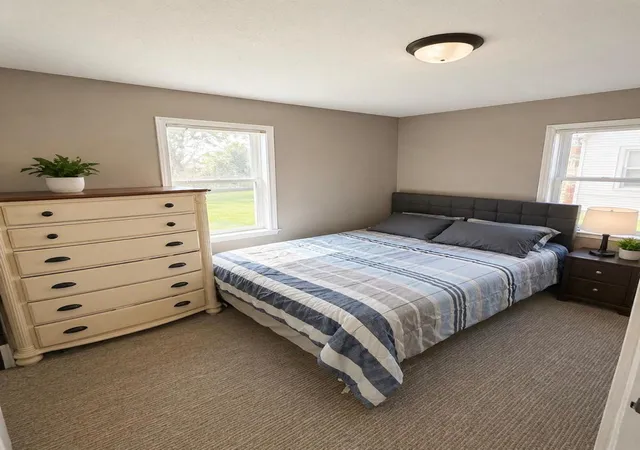 Photo 3 of Sale Pending at 1712 Arlington Ave E, Saint Paul, MN 55106 | MLS# 7122384 | Listing updated on 2026-09-19