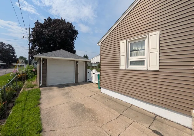 2nd image of 1507 4th Ave Nw, Austin, MN 55912 | MLS# 7122414