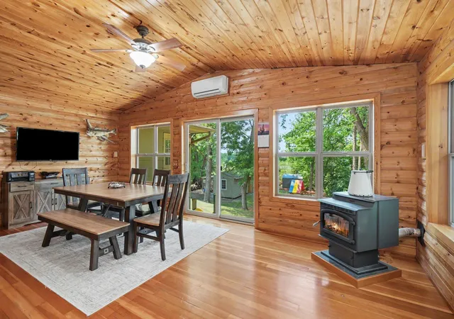 Photo 3 of Sale Pending at 6096 Birch Rd, Prior Lake, MN 55372 | MLS# 7122433 | Listing updated on 2026-09-03