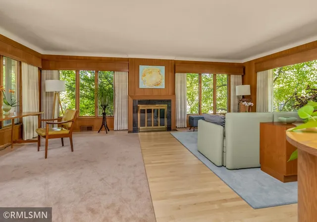 Photo 4 of Sale Pending at 1 Hingham Cir, Saint Paul, MN 55118 | MLS# 7122461 | Listing updated on 2026-08-22