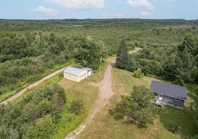 3rd image of 3869 Sandberg Rd, Duluth, MN 55810 | MLS# 7122466