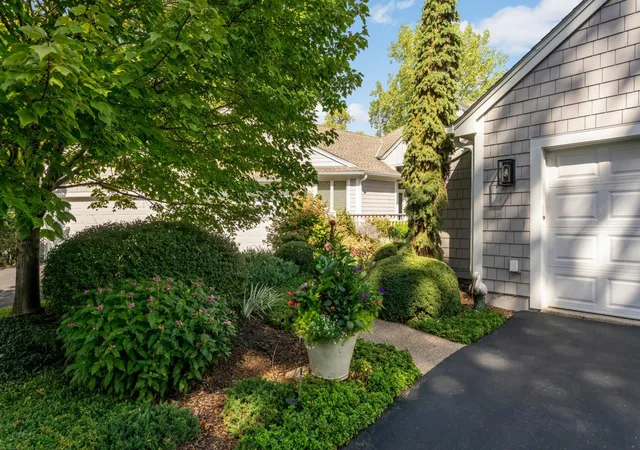 Photo 3 of Single family home for sale at 2934 Pelican Point Cir, Mound, MN 55364 | MLS# 7122478 | Listing updated on 2026-09-02