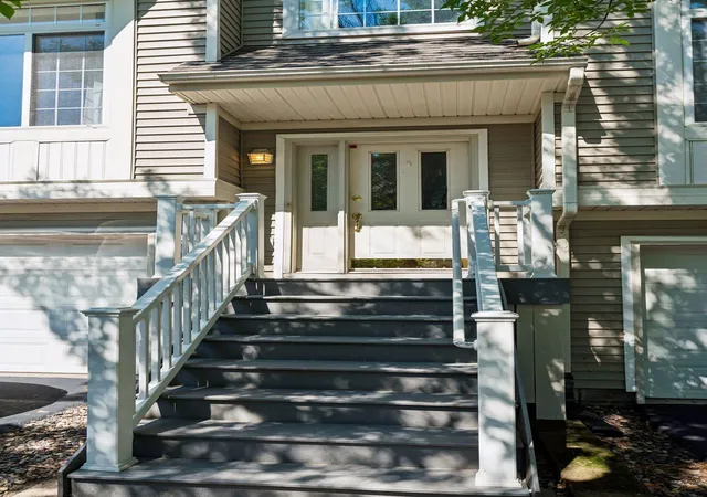 2nd image of 8829 Brunswick Path #1204, Inver Grove Heights, MN 55076 | MLS# 7122480
