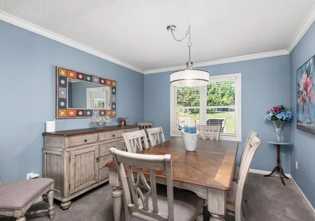 Photo 4 of Single family home for sale at 733 Ashley Dr, Chaska, MN 55318 | MLS# 7122493 | Listing updated on 2026-09-30