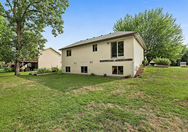 29th image of 11754 35th Ave Se, Becker, MN 55308 | MLS# 7122506