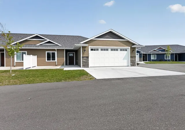 1st image of 676 Voyager Dr, Alexandria, MN 56308 | MLS# 7122512