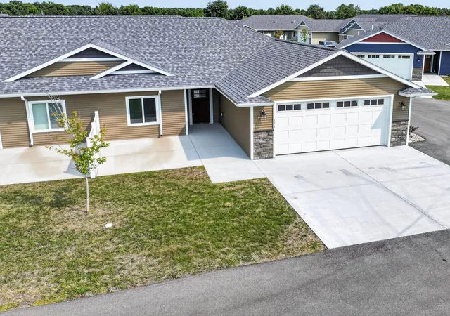 2nd image of 676 Voyager Dr, Alexandria, MN 56308 | MLS# 7122512
