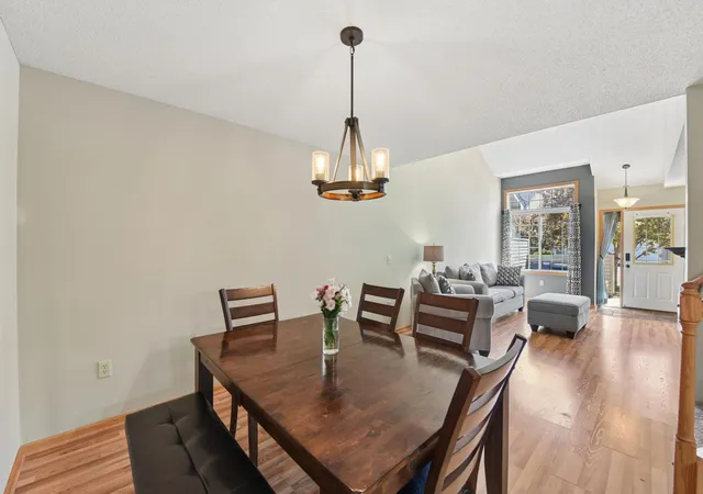 5th image of 2335 Oakridge Cir, Hudson, WI 54016 | MLS# 7122515