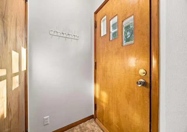 Photo 3 of Single family home for sale at 1507 14th Street S, Fargo, ND 58103 | MLS# 7122518 | Listing updated on 2026-10-06