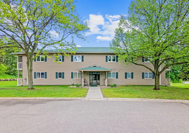 1st image of 3275 80th St E #305, Inver Grove Heights, MN 55076 | MLS# 7122539
