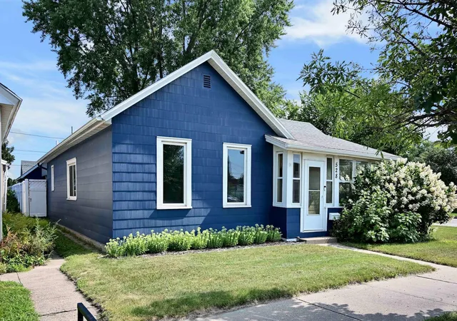 Photo 1 of Sale Pending at 528 E 2nd Street, Winona, MN 55987 | MLS# 7122551 | Listing updated on 2026-08-21