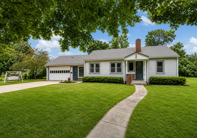 Photo 1 of Single family home for sale at 128 N Park Ln, Le Sueur, MN 56058 | MLS# 7122556 | Listing updated on 2026-09-23