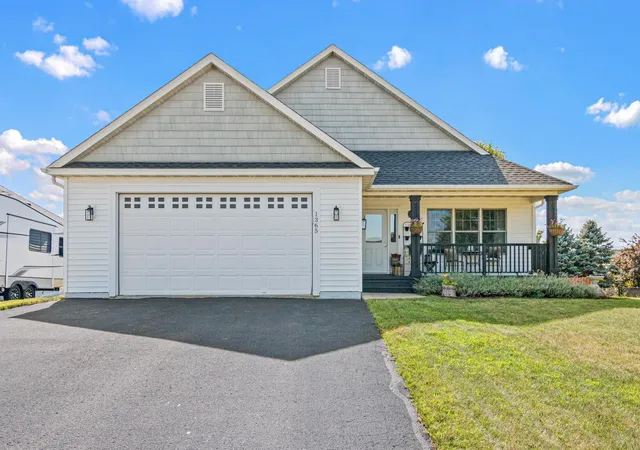 1st image of 1365 Martin Ct, New Richmond, WI 54017 | MLS# 7122557