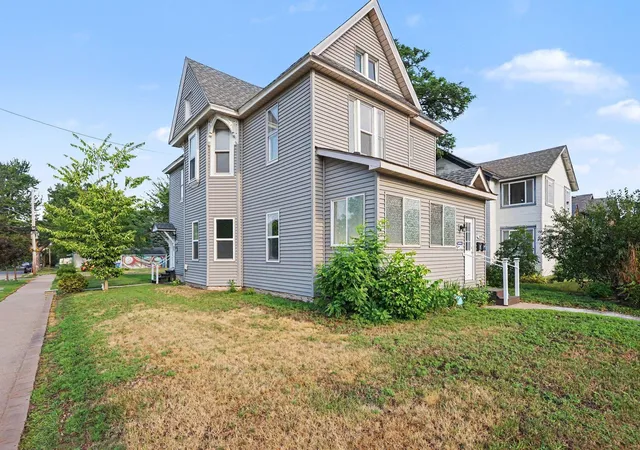 Multi family home for sale at 2600 University Ave NE, Minneapolis, MN 55418 | MLS# 7122576