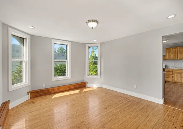 Listing Photo 5 - Condo for sale in building located at 2600 University Ave NE, Minneapolis, MN 55418