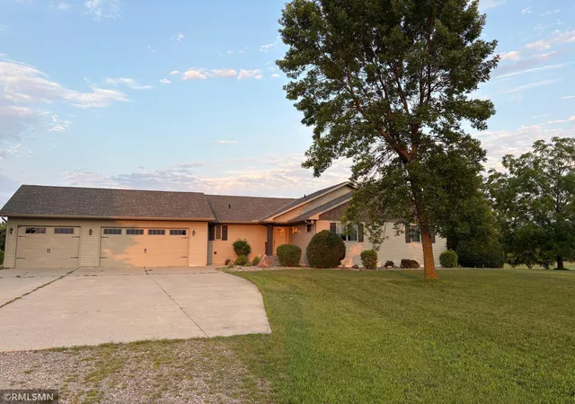 2nd image of 17135 705th Ave, Dassel, MN 55325 | MLS# 7122587