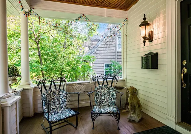 Photo 3 of Single family home for sale at 215 Elm St, Northfield, MN 55057 | MLS# 7122596 | Listing updated on 2026-09-23