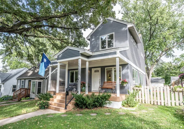 Photo 1 of Sale Pending at 2737 Hampshire Ave S, Minneapolis, MN 55426 | MLS# 7122615 | Listing updated on 2026-10-01