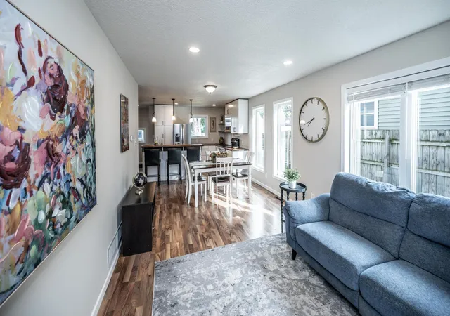 Photo 4 of Sale Pending at 2737 Hampshire Ave S, Minneapolis, MN 55426 | MLS# 7122615 | Listing updated on 2026-10-01