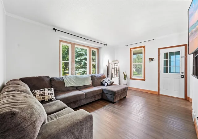 Photo 3 of Single family home for sale at 1009 Campbell Ave NW, Willmar, MN 56201 | MLS# 7122625 | Listing updated on 2026-08-29