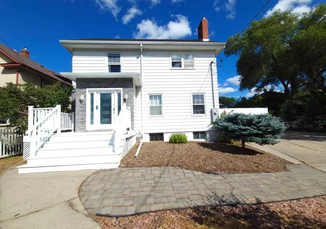 1st image of 1105 10th St N, Fargo, ND 58102 | MLS# 7122632