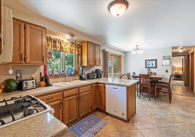 5th image of 33364 E Shamineau Dr, Motley, MN 56466 | MLS# 7122636