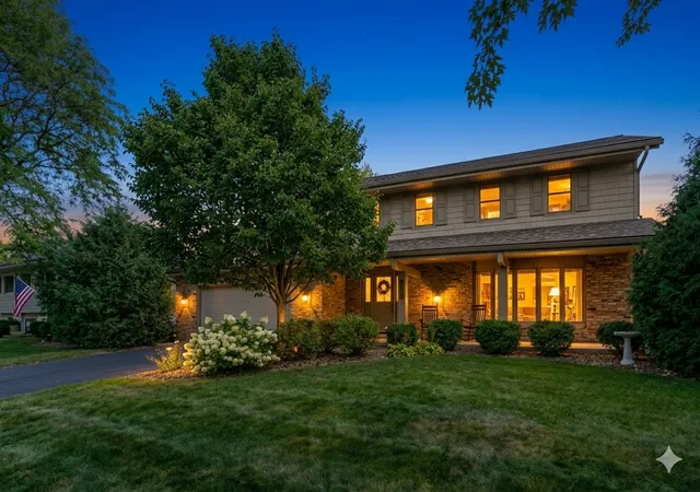 1st image of 9903 Balmoral Ln, Eden Prairie, MN 55347 | MLS# 7122642