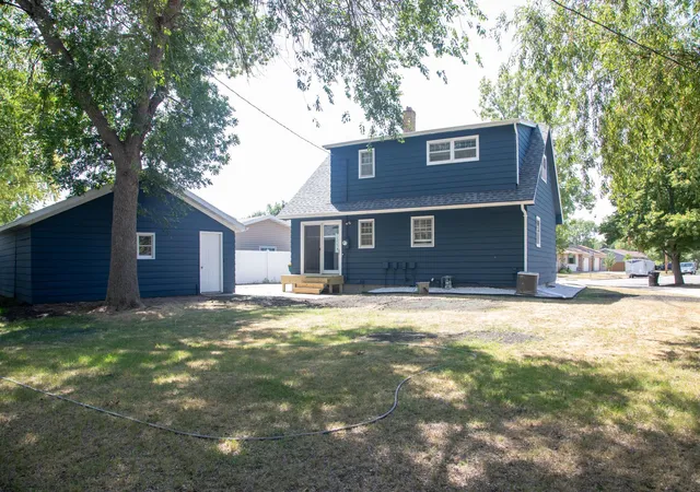 3rd image of 230 5Th Ave E, West Fargo, ND 58078 | MLS# 7122646