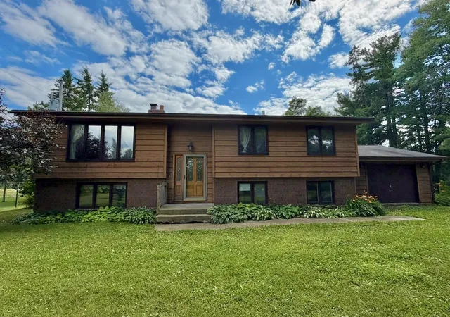 Photo 2 of Single family home for sale at 9774 Wien Rd, Cook, MN 55723 | MLS# 7122660 | Listing updated on 2026-08-11