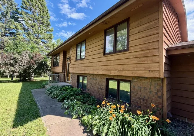 Photo 3 of Single family home for sale at 9774 Wien Rd, Cook, MN 55723 | MLS# 7122660 | Listing updated on 2026-08-11