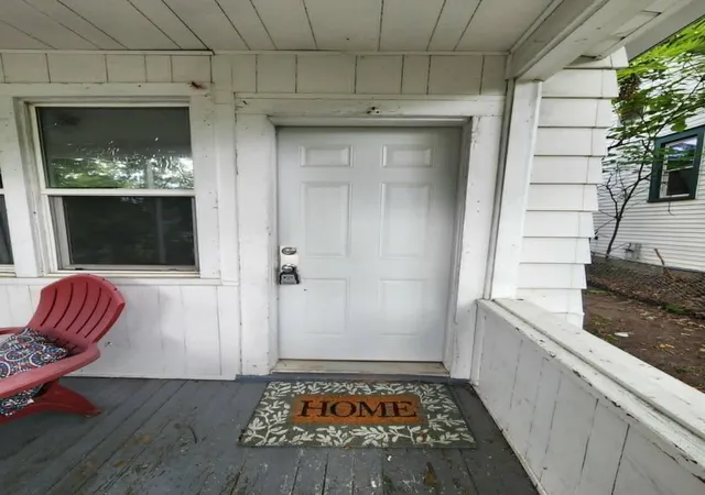 Photo 3 of Single family home for sale at 1274 Edgerton St, Saint Paul, MN 55130 | MLS# 7122665 | Listing updated on 2026-08-27