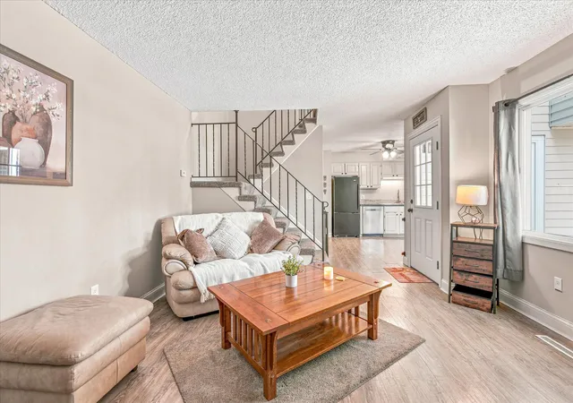 image of 3523 67th St E, Inver Grove Heights, MN 55076 | MLS# 7122680