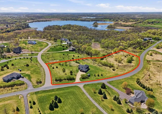 Photo 1 of Single family home for sale at 5737 Raven Point Rd, Prior Lake, MN 55372 | MLS# 7122683 | Listing updated on 2026-08-08