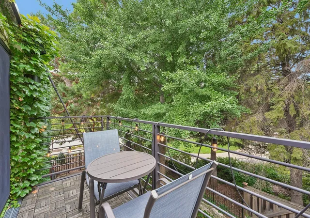 Photo 4 of Condo for sale at 52 Groveland Ter #A412, Minneapolis, MN 55403 | MLS# 7122688 | Listing updated on 2026-10-05
