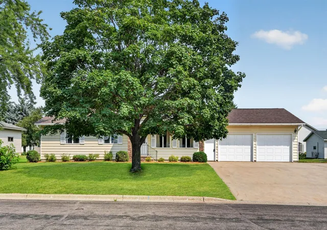 2nd image of 143 Meadowlark Ln Sw, Melrose, MN 56352 | MLS# 7122718
