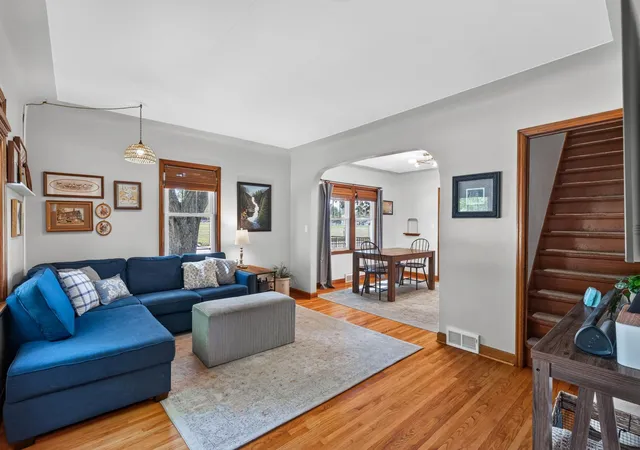 2nd image of 1117 Stryker Ave, Saint Paul, MN 55118 | MLS# 7122733