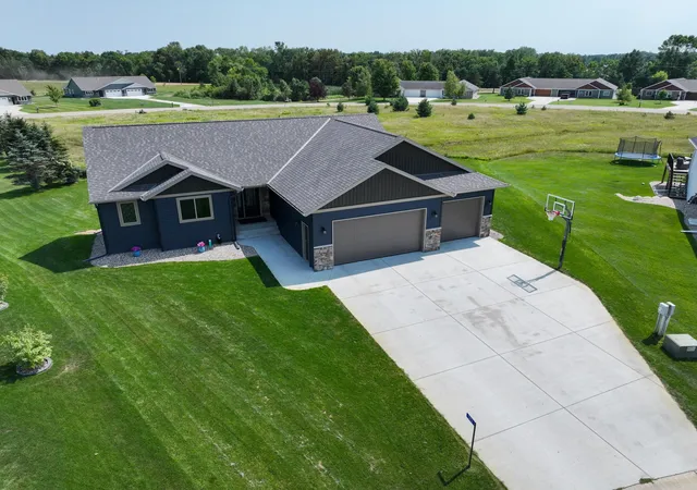 2nd image of 5113 Patriot Ct Ne, Alexandria, MN 56308 | MLS# 7122745