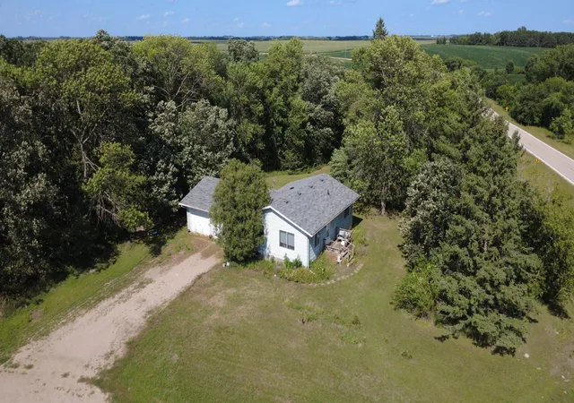 28th image of 2134 County Road 1 Nw, Evansville, MN 56326 | MLS# 7122750