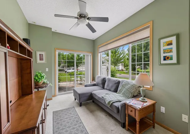 4th image of 2013 Stahlke Wy, Chaska, MN 55318 | MLS# 7122757