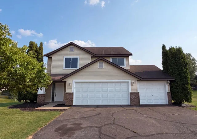 1st image of 2197 11th Ave Se, Cambridge, MN 55008 | MLS# 7122782