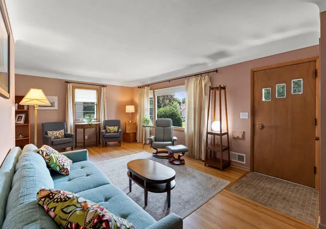 3rd image of 4343 Mcleod St Ne, Minneapolis, MN 55421 | MLS# 7122793