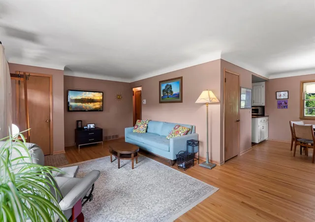 4th image of 4343 Mcleod St Ne, Minneapolis, MN 55421 | MLS# 7122793
