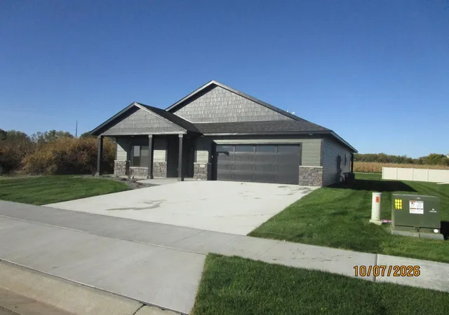 Photo 1 of Single family home for sale at 1804 Sunny Pl Se, Pine Island, MN 55963 | MLS# 7122808 | Listing updated on 2026-10-07