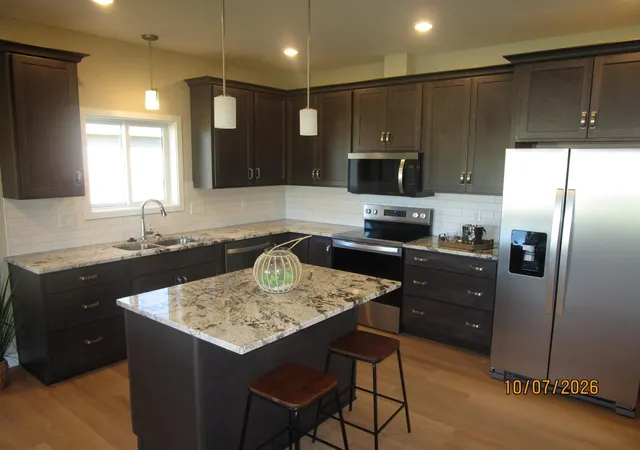 Photo 4 of Single family home for sale at 1804 Sunny Pl SE, Pine Island, MN 55963 | MLS# 7122808 | Listing updated on 2026-10-07
