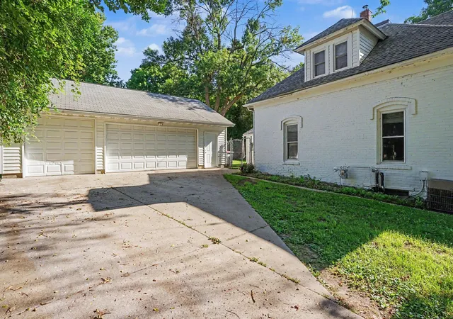 2nd image of 23 Main St E, Morristown, MN 55052 | MLS# 7122810