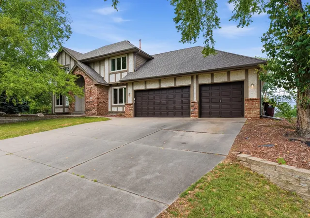3rd image of 1467 Kings Crst, Saint Paul, MN 55122 | MLS# 7122812