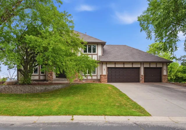 4th image of 1467 Kings Crst, Saint Paul, MN 55122 | MLS# 7122812