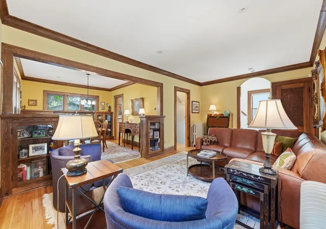 Photo 3 of Sale Pending at 2166 Palace Ave, Saint Paul, MN 55105 | MLS# 7122813 | Listing updated on 2026-08-30